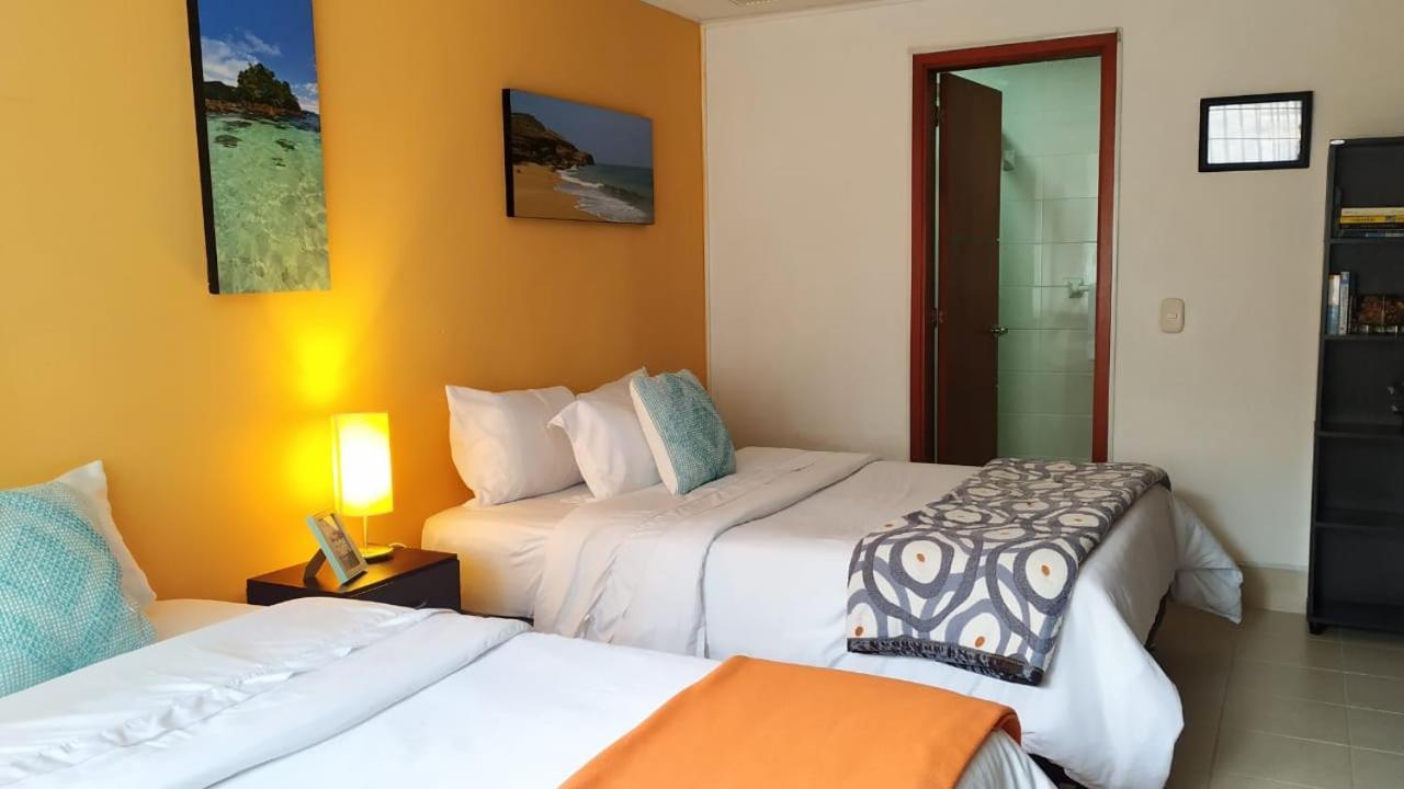 Casa Prada Bed & Breakfast ボゴタ エクステリア 写真