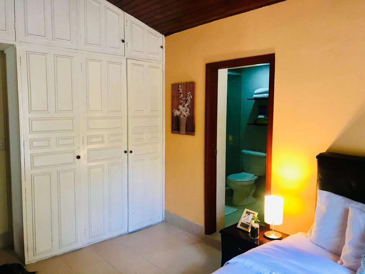 Casa Prada Bed & Breakfast ボゴタ エクステリア 写真
