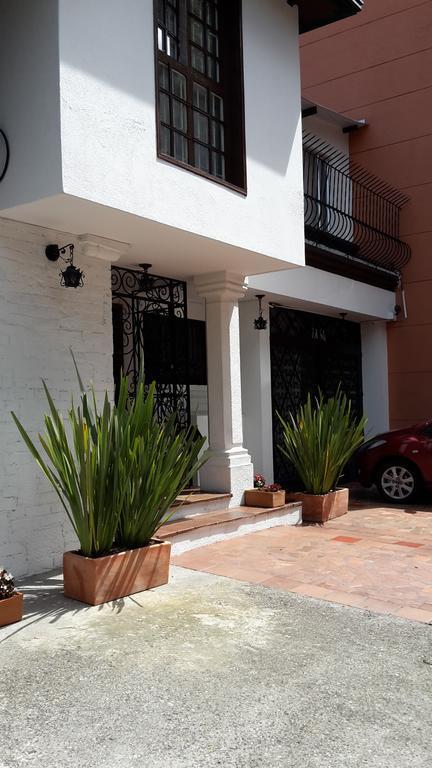 Casa Prada Bed & Breakfast ボゴタ エクステリア 写真